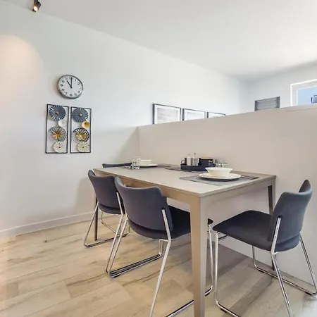 Apartamenty Sun & Snow Katamarany Zatoka Przy Samej Plazy Puck Exterior photo
